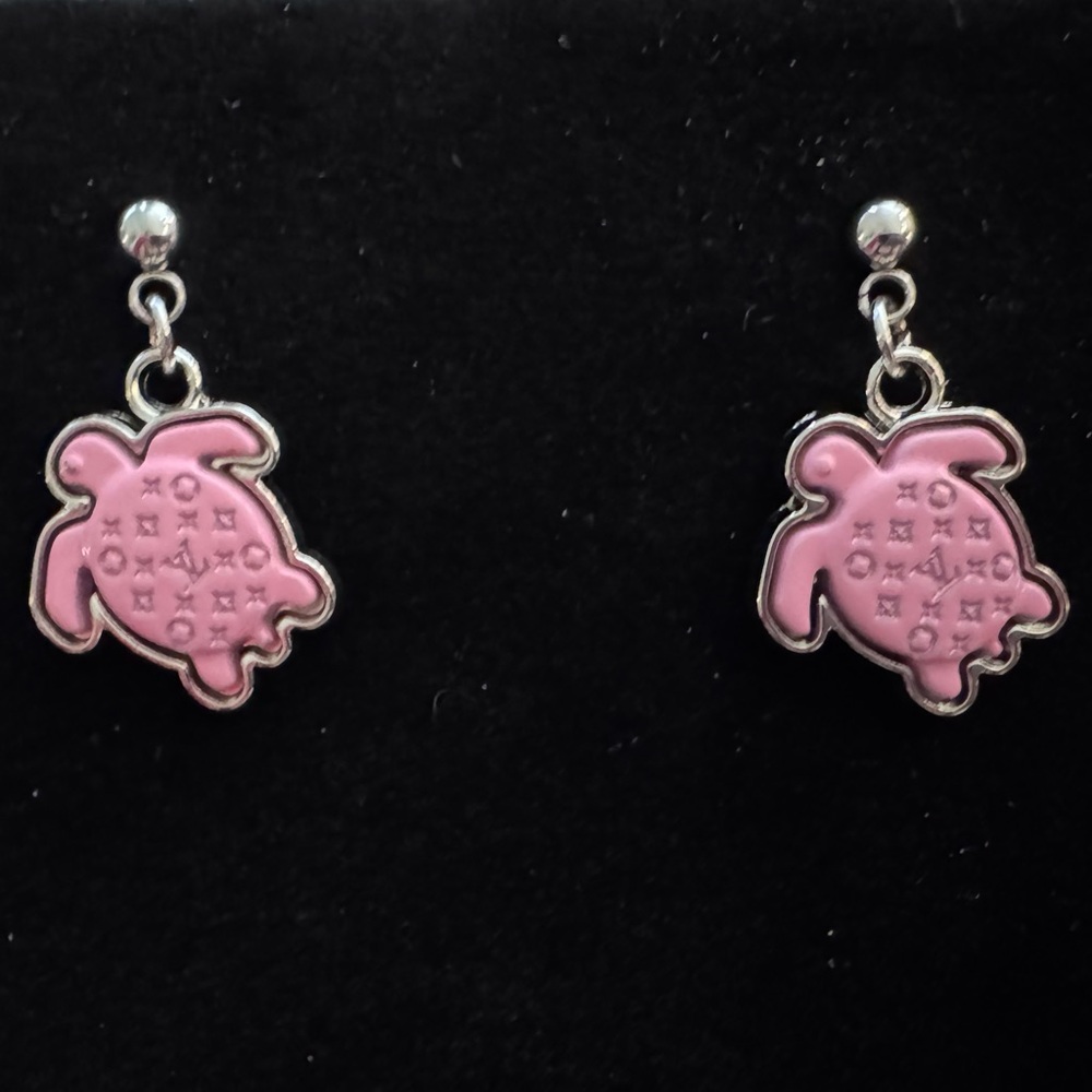 Louis Vuitton Pink Turtle Earrings - Picture 2 of 3